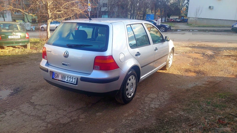 VW Golf 1.4i, снимка 6 - Автомобили и джипове - 48551358