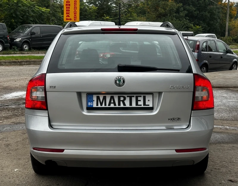 Skoda Octavia 1.6TDi, снимка 5 - Автомобили и джипове - 52098944