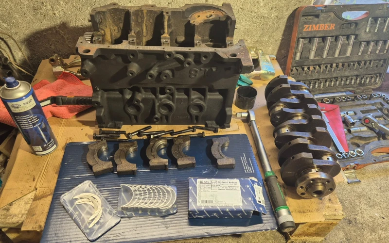 VW Golf Syncro 1.8, снимка 13 - Автомобили и джипове - 52346795