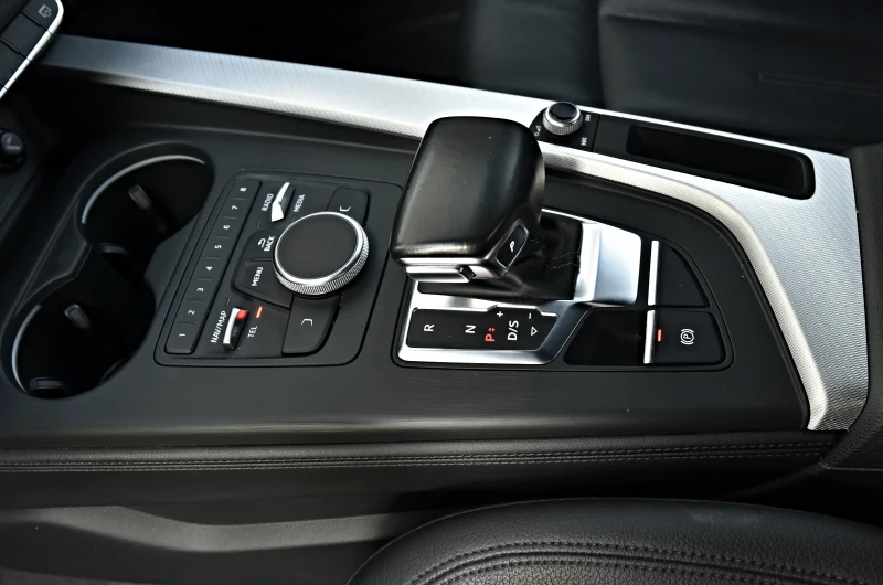 Audi A4, снимка 10 - Автомобили и джипове - 52743600