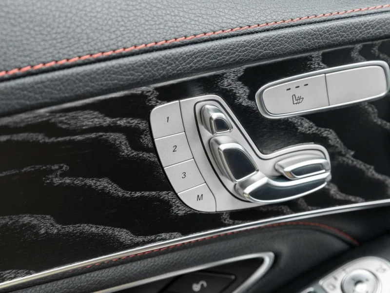 Mercedes-Benz C 43 AMG * CARFAX * ЦЕНА ДО БЪЛГАРИЯ * , снимка 17 - Автомобили и джипове - 52873921