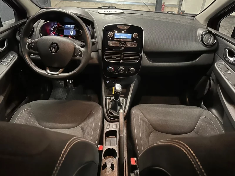 Renault Clio 1.5DCI Само на части , снимка 8 - Автомобили и джипове - 53134485