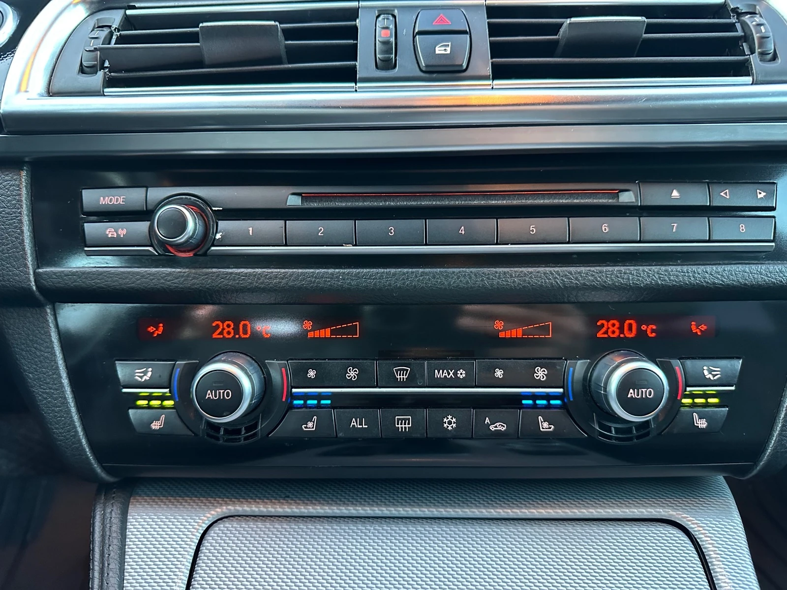 BMW 530 3.0D M HEAD UP FULL  | Mobile.bg — изображение 13