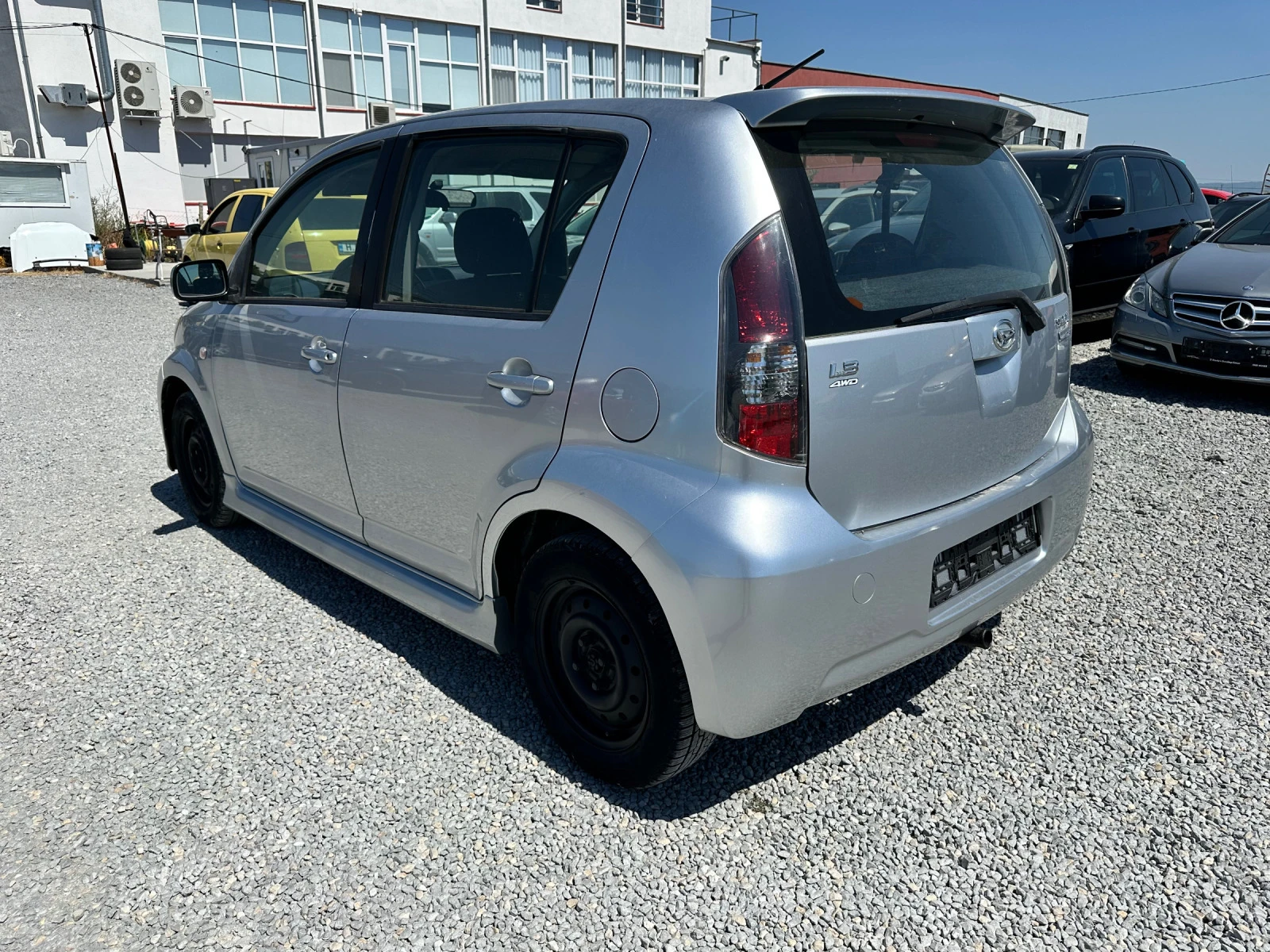 Daihatsu Sirion 1.3 4WD - изображение 6