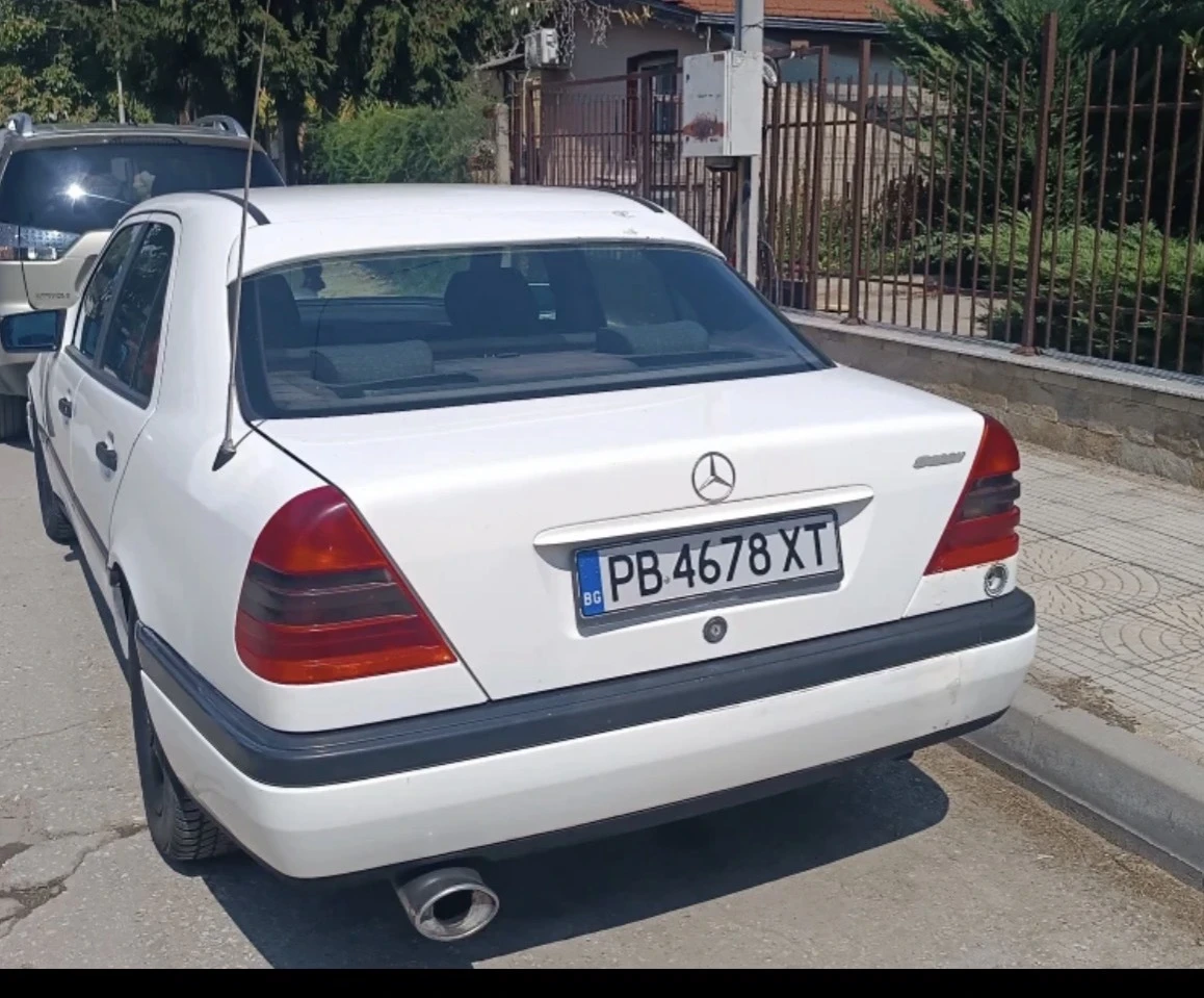 Mercedes-Benz C 180 LPG - изображение 2