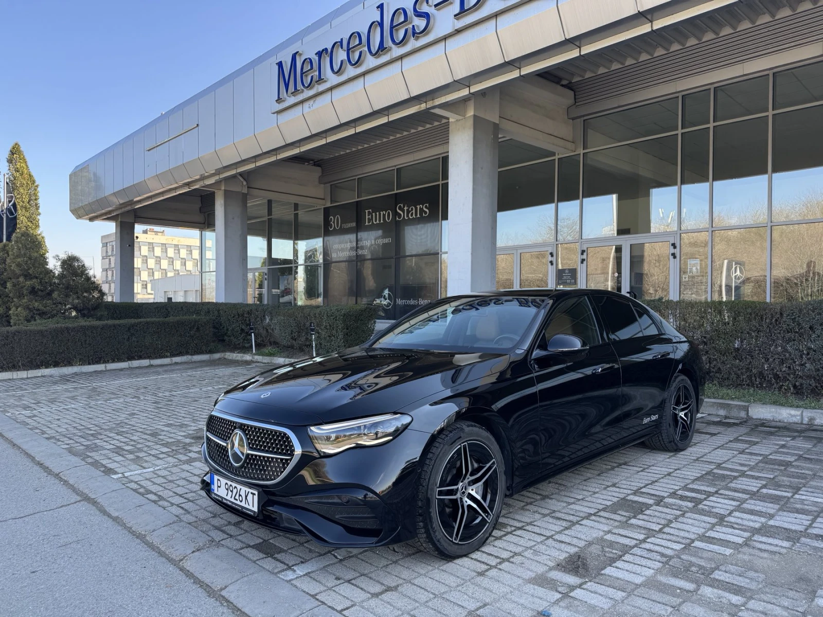 Mercedes-Benz E 400 e 4MATIC - изображение 2
