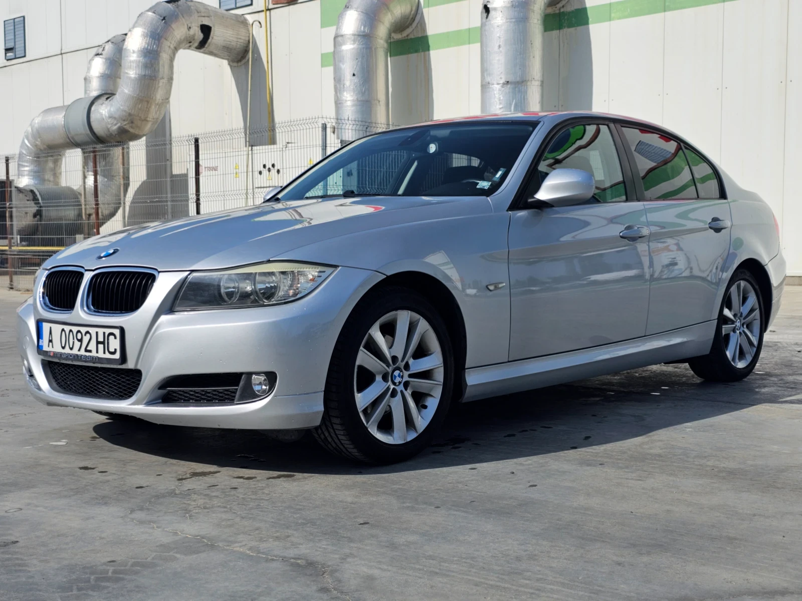 BMW 320 Facelift - изображение 2