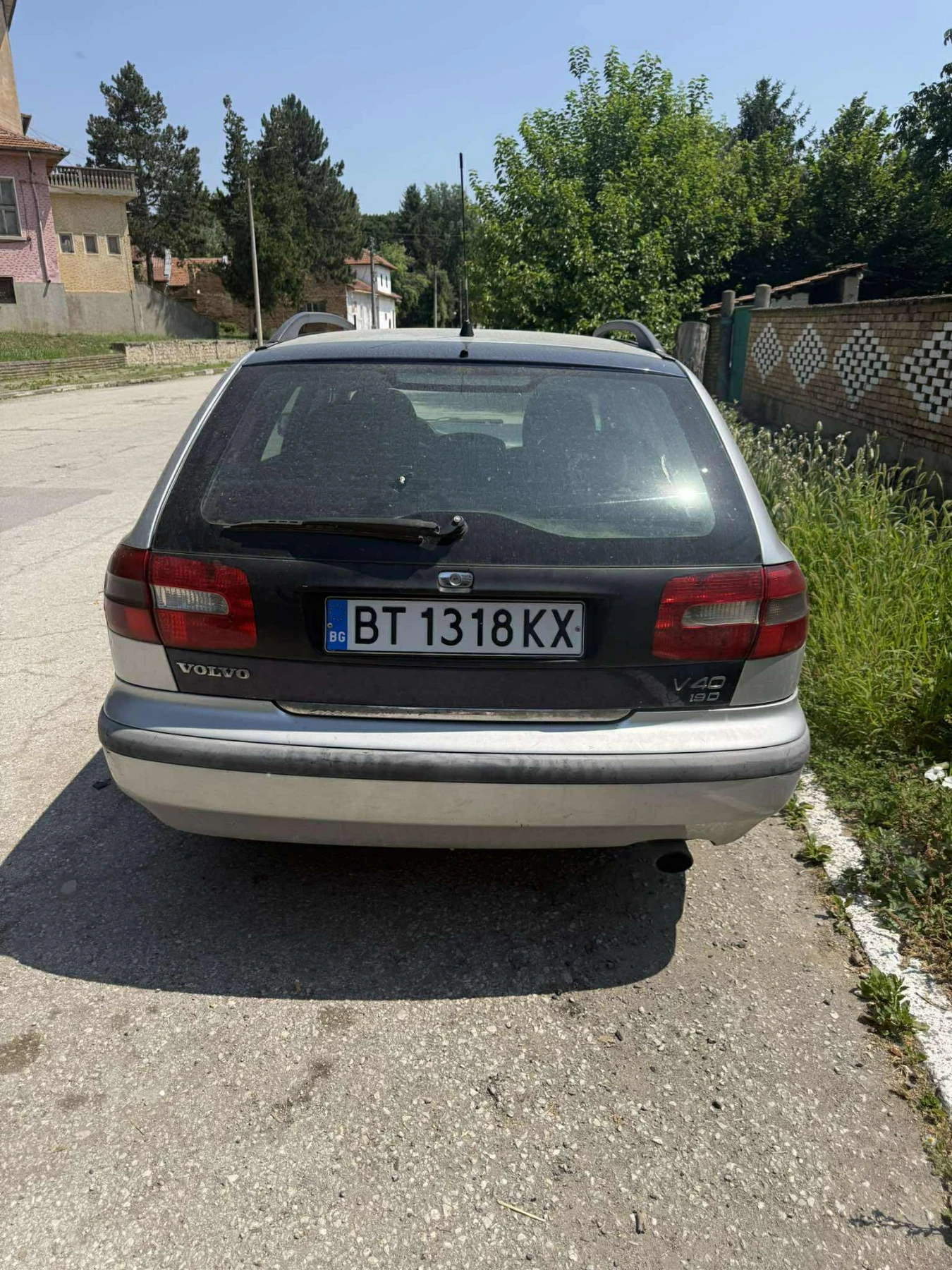 Volvo V40  - изображение 2