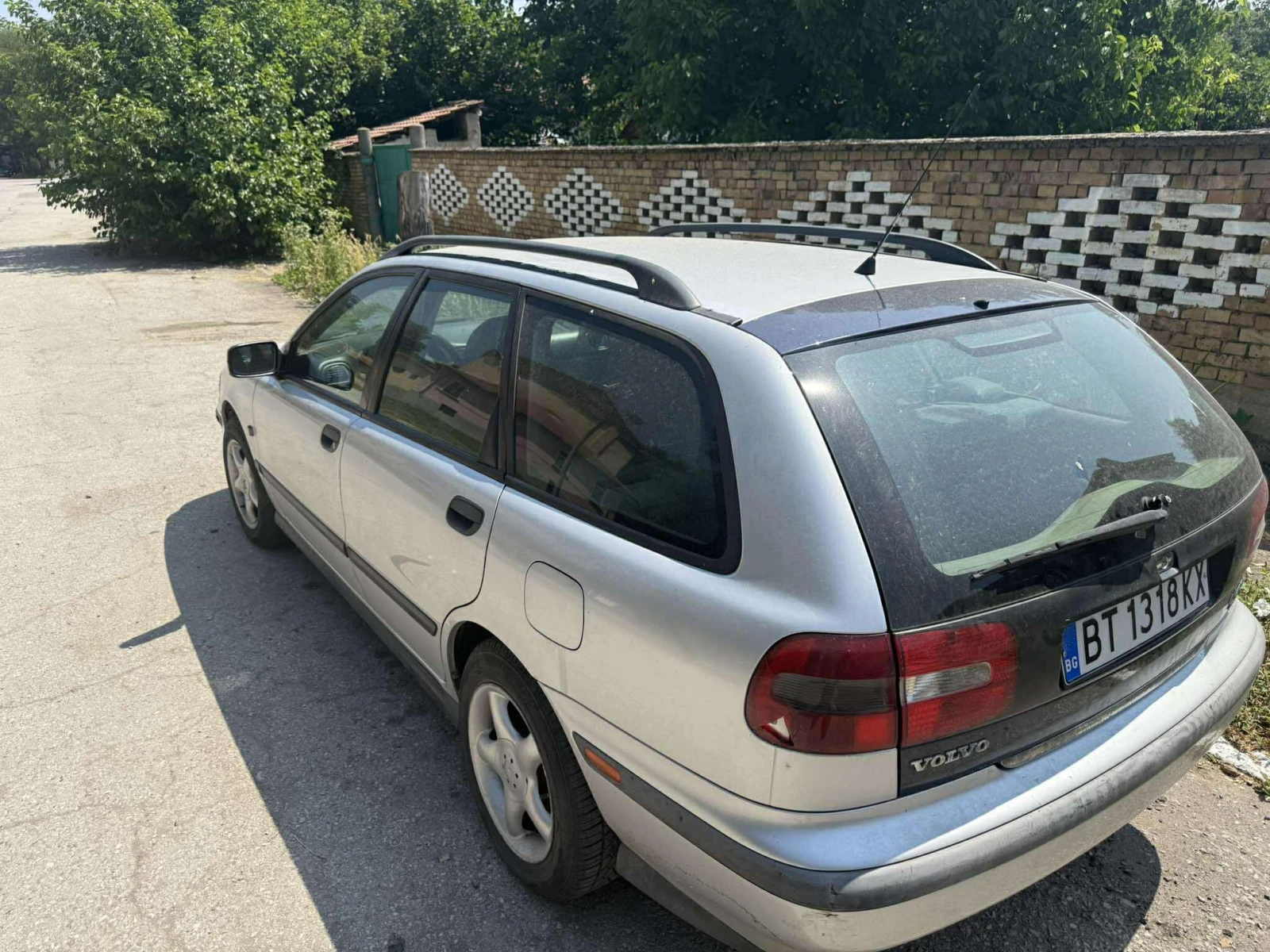 Volvo V40  - изображение 5