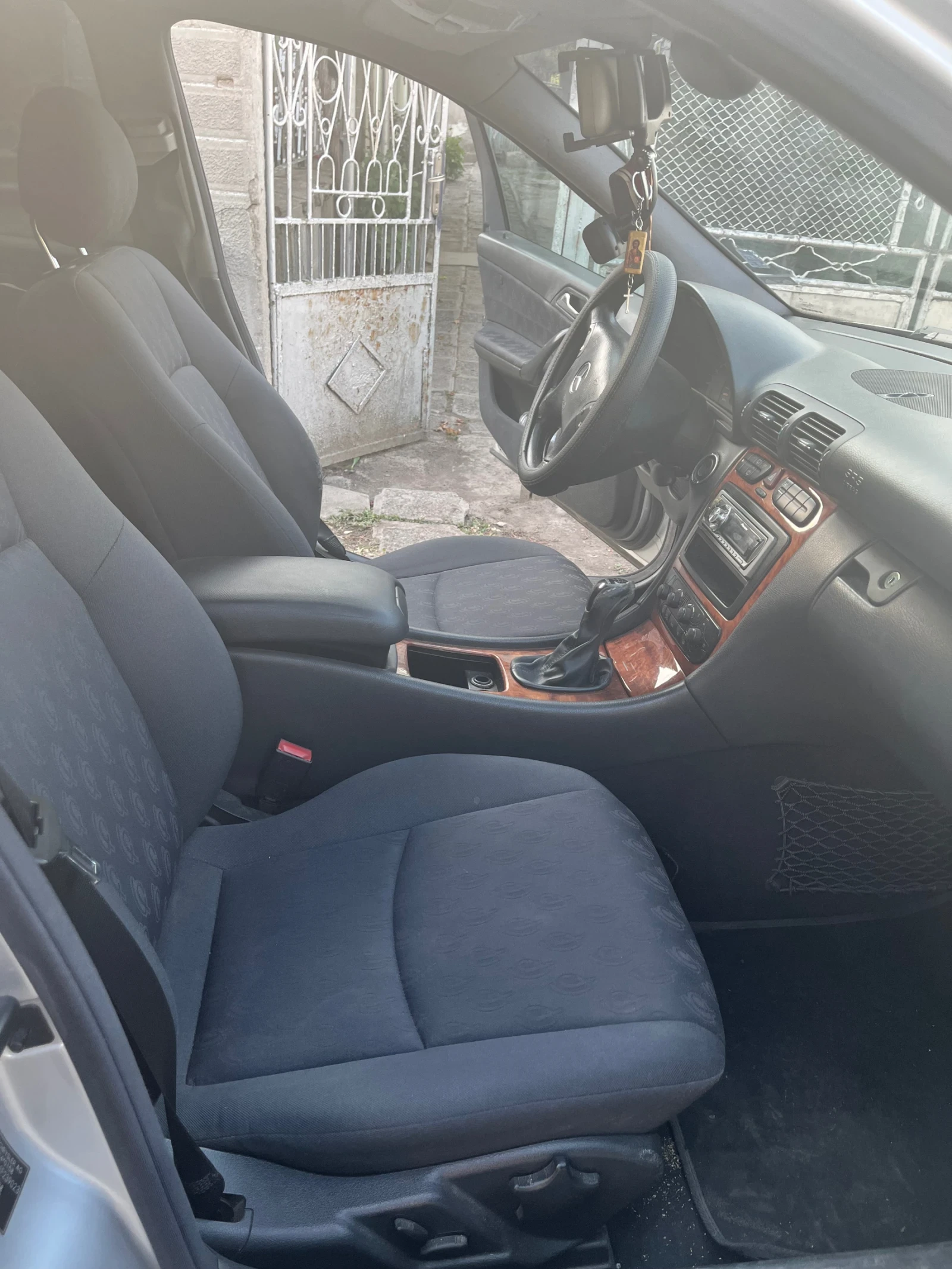 Mercedes-Benz C 220  - изображение 6