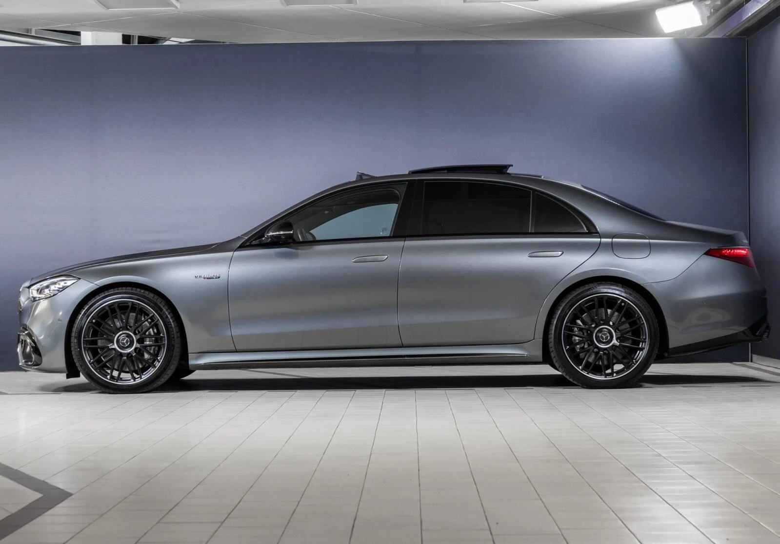 Mercedes-Benz S 63 AMG E PERFORMANCE* LANG* BURM* PANO* 360 CAM* 3xTV* CA - изображение 6