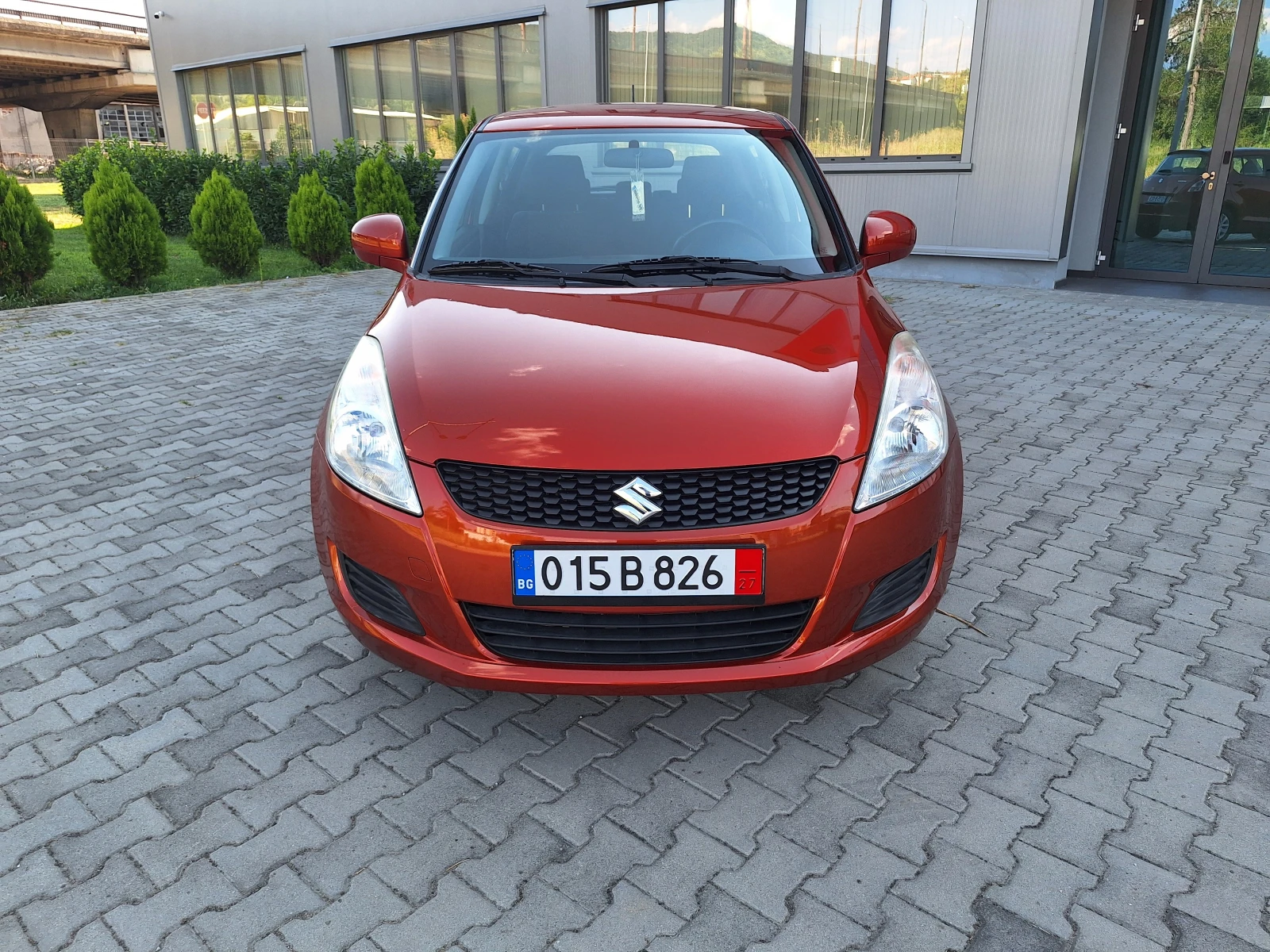 Suzuki Swift 1.2i PDC 4x4 Нова! - изображение 2
