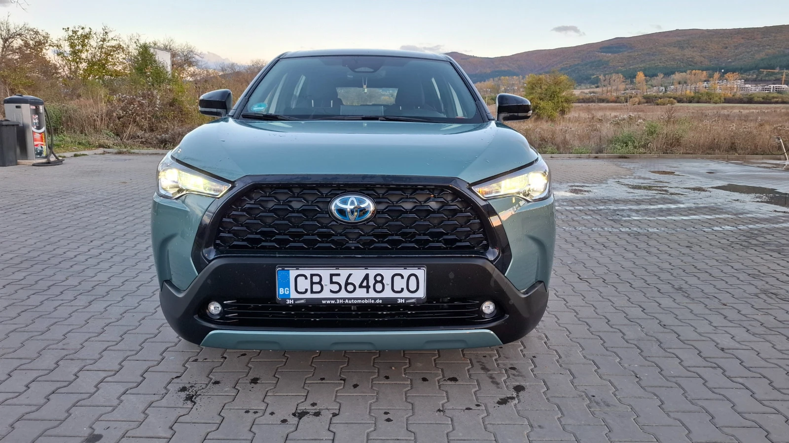 Toyota Corolla 1.8 HYBRID | Mobile.bg   6