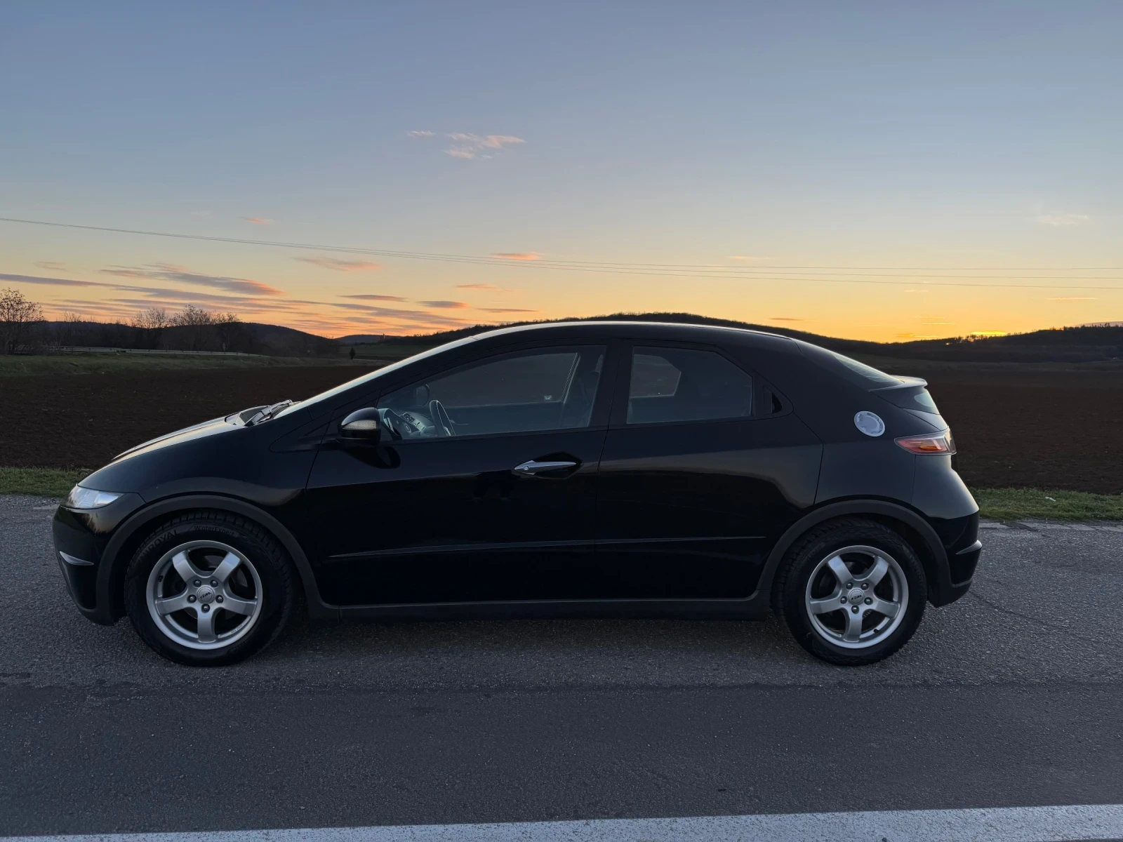 Honda Civic 1.8i - изображение 4