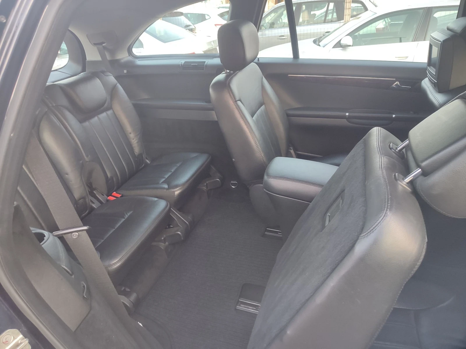 Mercedes-Benz R 320 R320 4matic 224cv, снимка 13 - Автомобили и джипове - 53746214