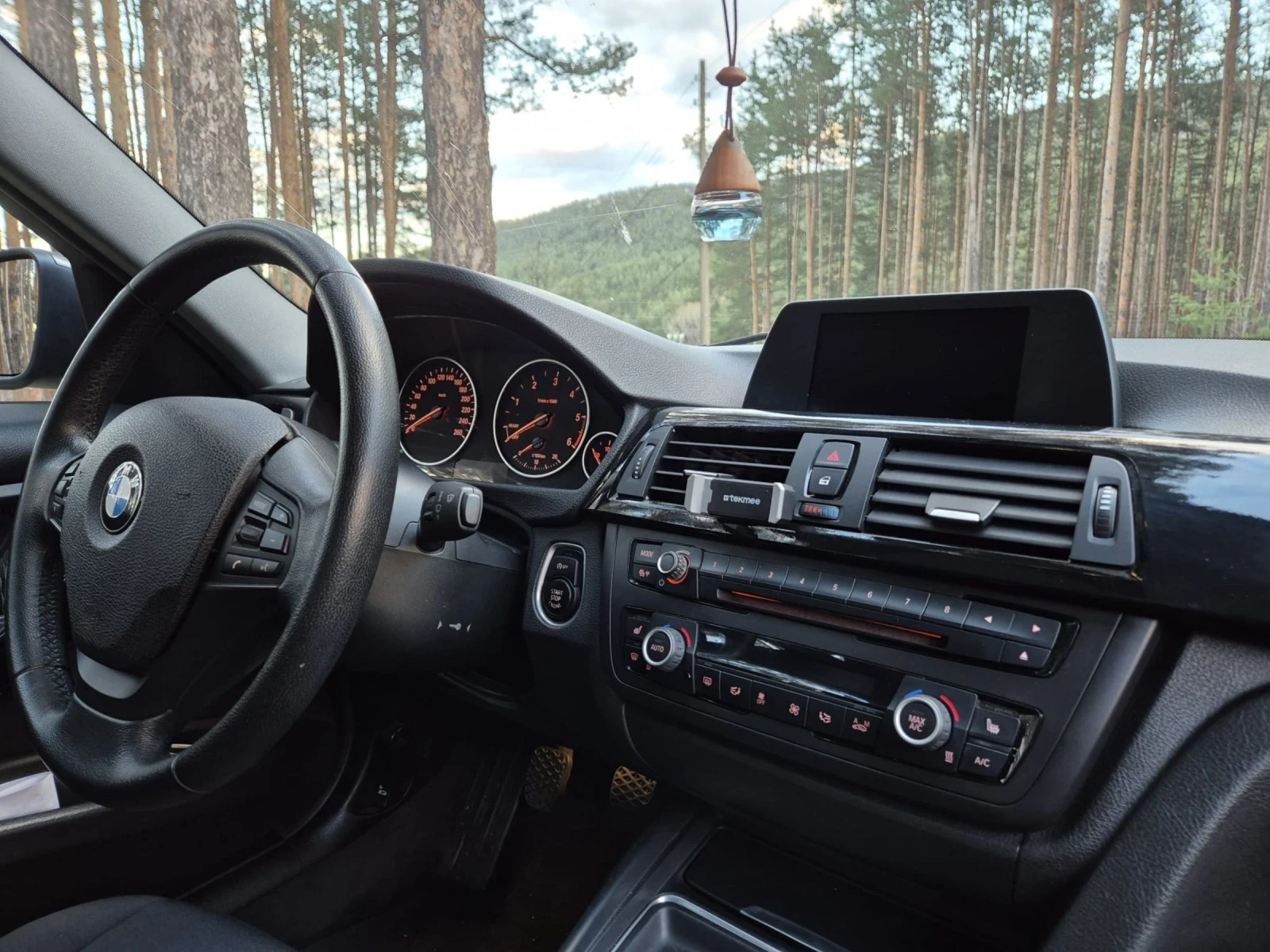 BMW 320 X-DRIVE MANUAL, снимка 8 - Автомобили и джипове - 54104288