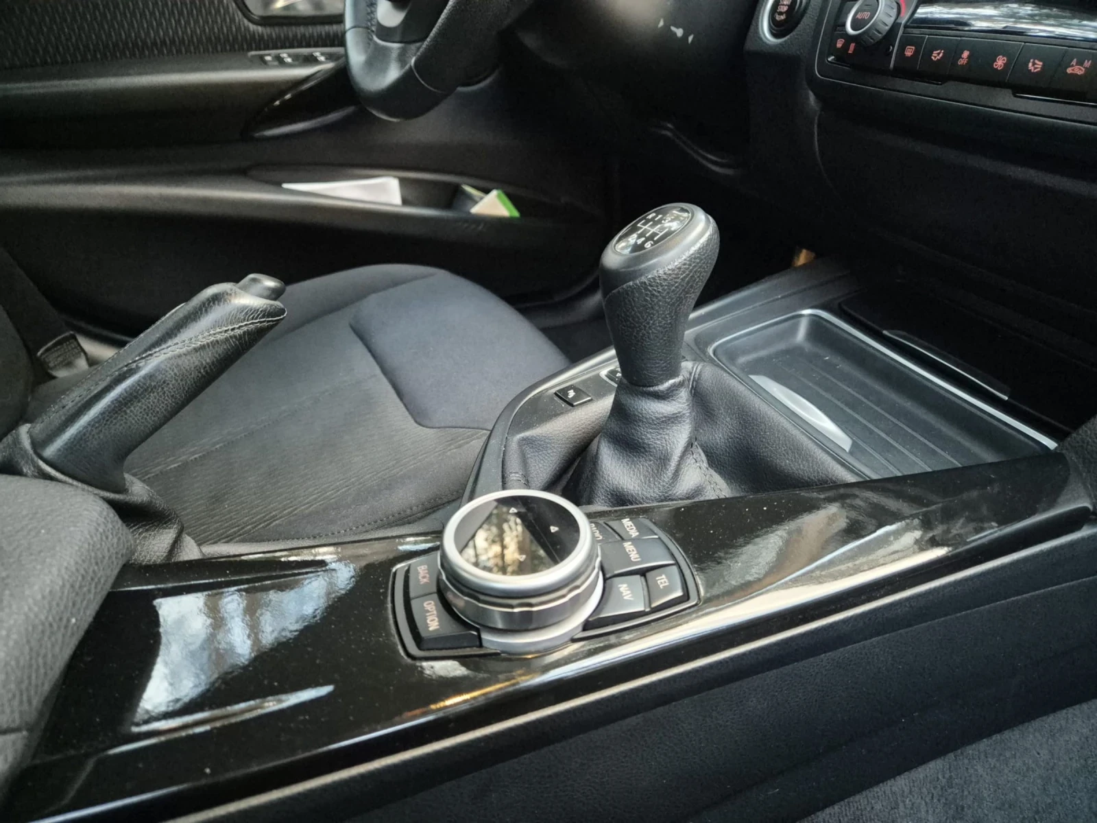 BMW 320 X-DRIVE MANUAL, снимка 10 - Автомобили и джипове - 54104288