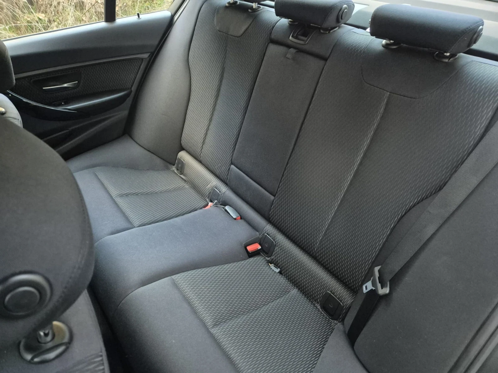 BMW 320 X-DRIVE MANUAL, снимка 15 - Автомобили и джипове - 54104288