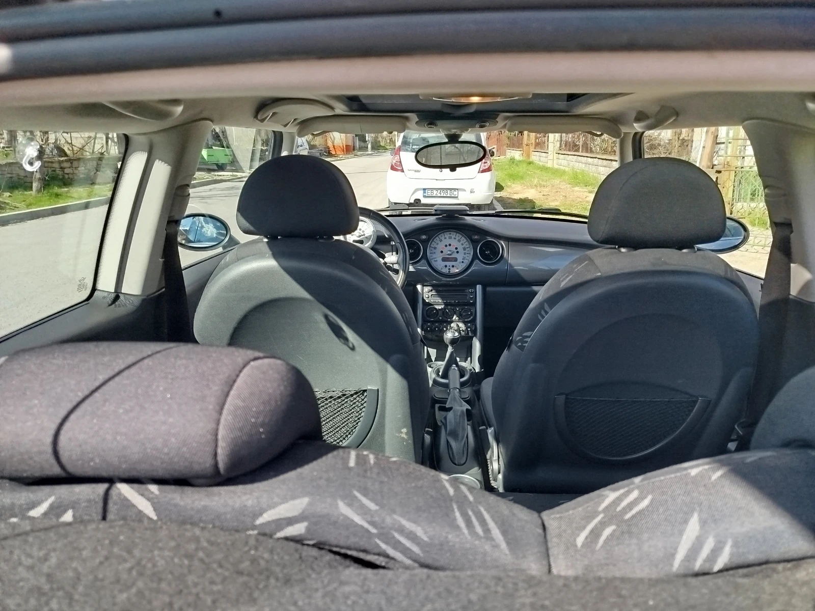 Mini One 1.6, снимка 11 - Автомобили и джипове - 54140390