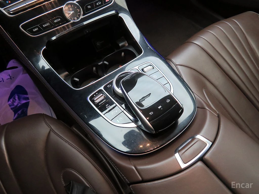 Mercedes-Benz CLS 300 AMG* BURMESTER* 4 ��������* ������* �����* ���� | Mobile.bg � ����������� 11