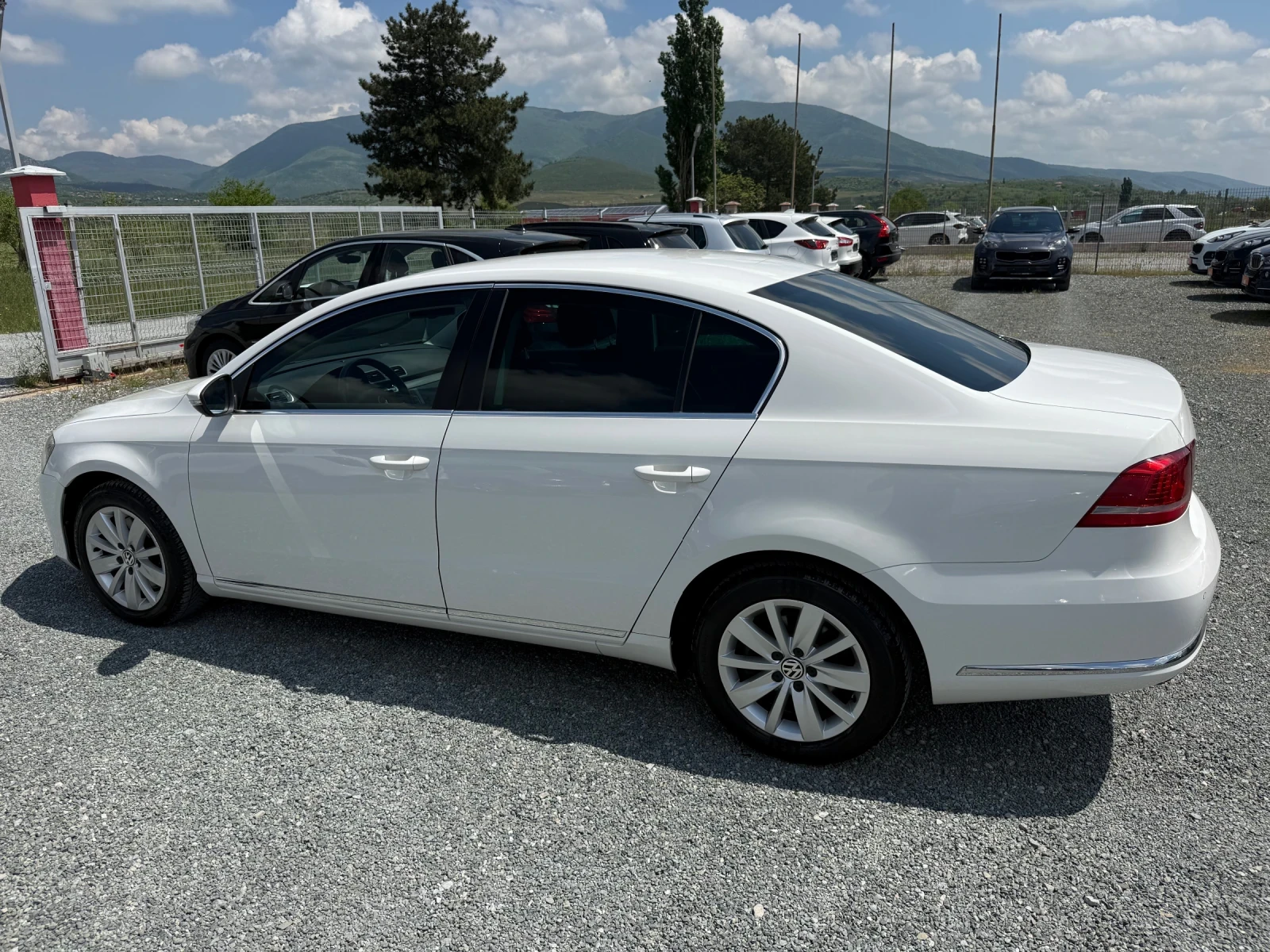 VW Passat (KATO НОВА), снимка 9 - Автомобили и джипове - 54508966