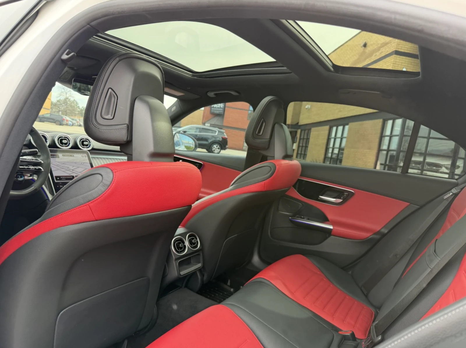 Mercedes-Benz C 43 AMG 2023 MERCEDES-BENZ C 43 AMG, снимка 9 - Автомобили и джипове - 54643277