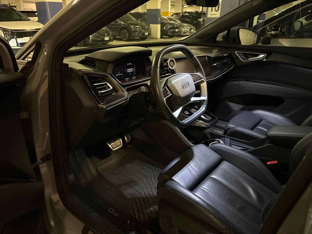 Audi E-Tron Q4 50 quattro | CARFAX | АВТОКРЕДИТ , снимка 7 - Автомобили и джипове - 55335737