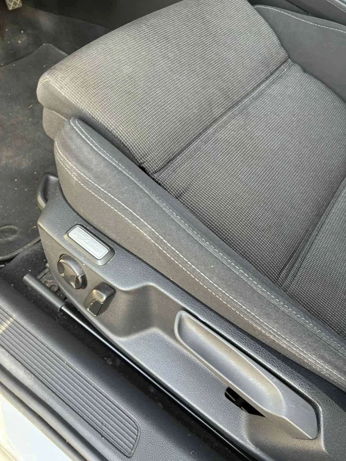 VW Passat 2.0 TDI, снимка 8 - Автомобили и джипове - 55848487