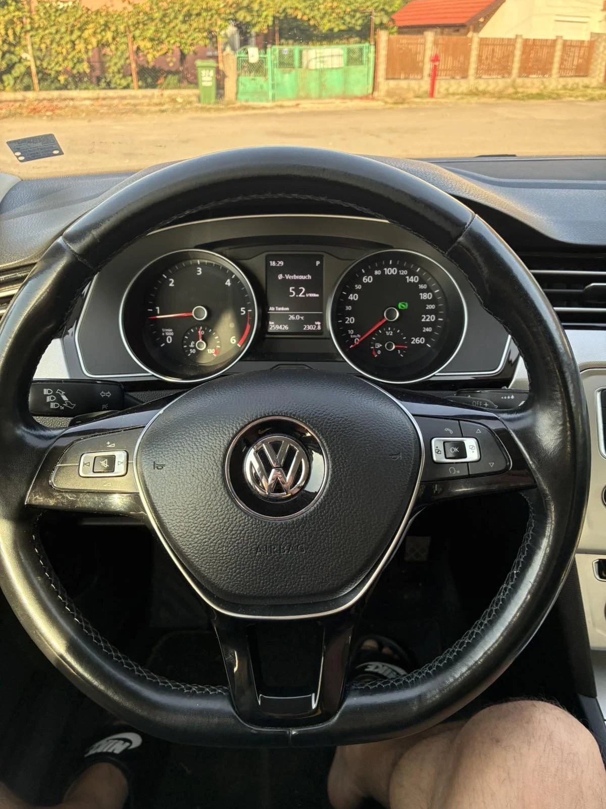 VW Passat 2.0 TDI, снимка 6 - Автомобили и джипове - 55848487