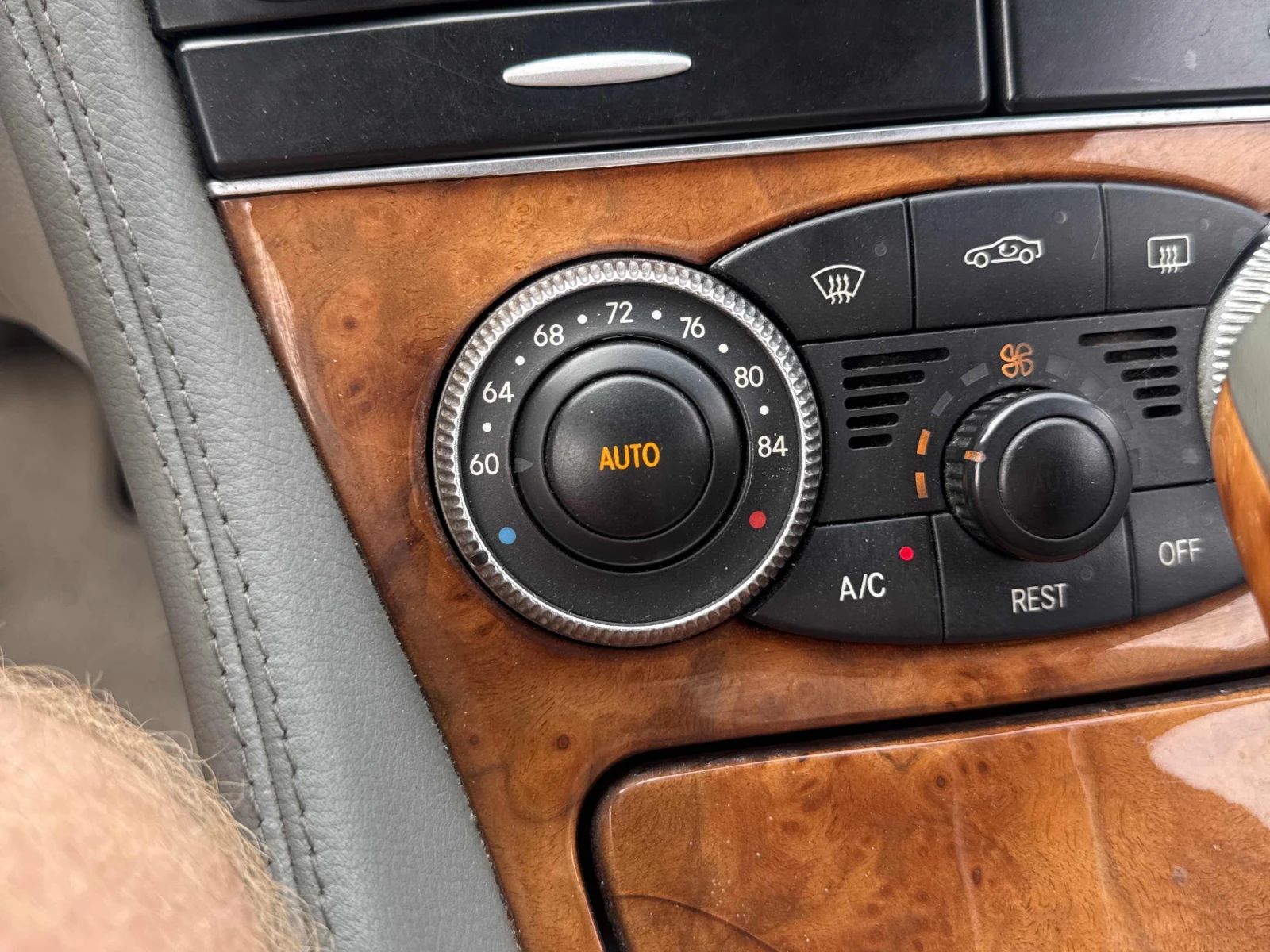 Mercedes-Benz SL 5.5L V8 / CARFAX / ���������� | Mobile.bg � ����������� 10