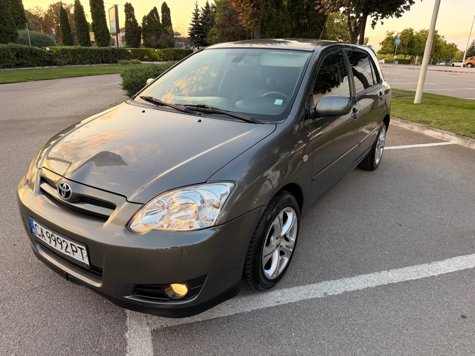 Toyota Corolla  Климатроник 