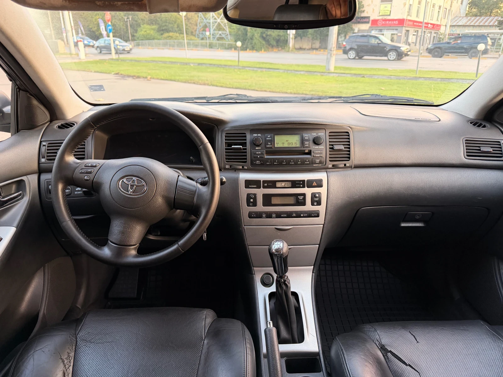 Toyota Corolla  Климатроник , снимка 8 - Автомобили и джипове - 56061593
