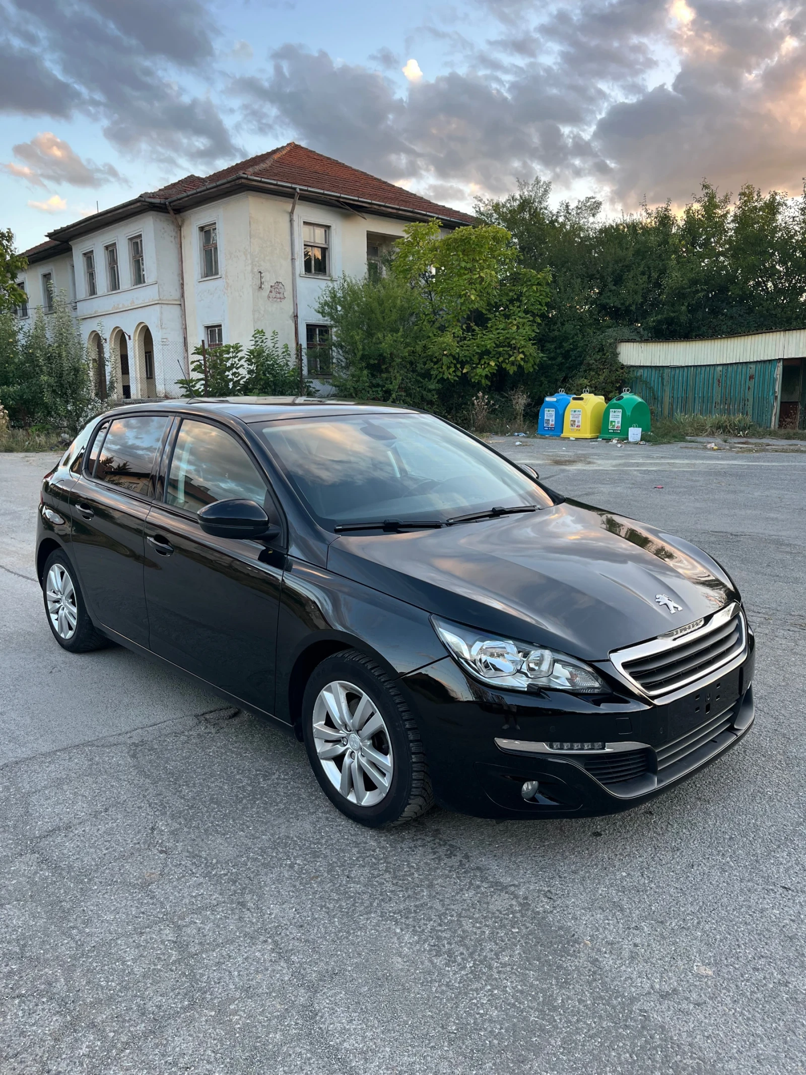 Peugeot 308 1.6HDI 120кс, снимка 2 - Автомобили и джипове - 56189125