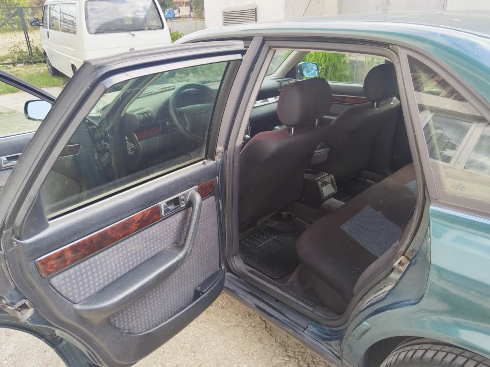 Audi A6 1.9tdi, снимка 7 - Автомобили и джипове - 56219714