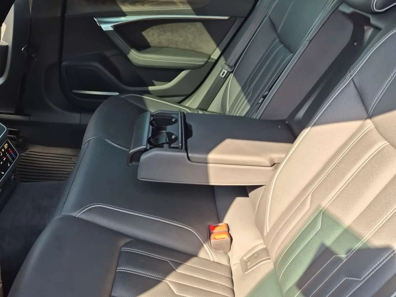 Audi A7 Technik/ПАНОРАМА/ДИСТРОНИК/360, снимка 10 - Автомобили и джипове - 56503773