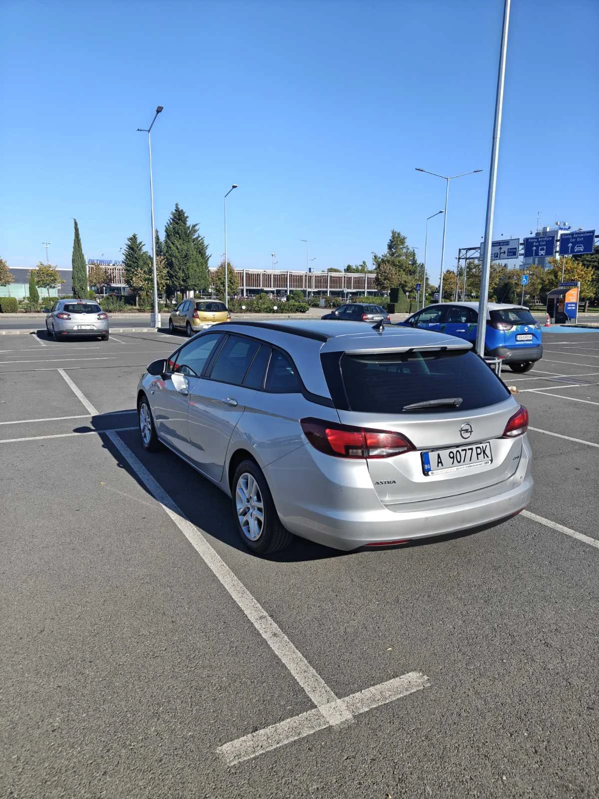 Opel Astra SPORTS TOURER, снимка 3 - Автомобили и джипове - 56527493