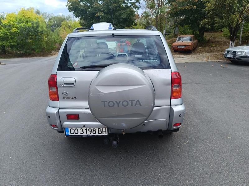 Toyota Rav4, снимка 3 - Автомобили и джипове - 47303405