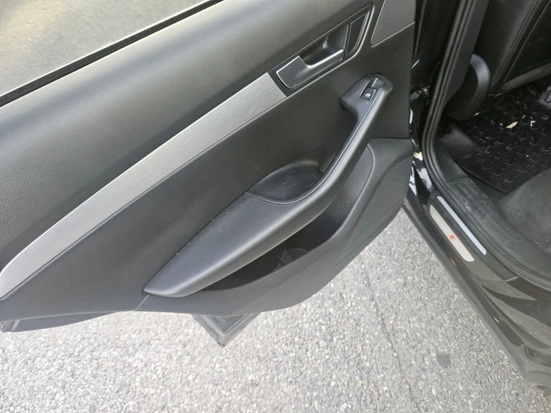 Audi Q5 S-Line* Quattro* 3.0TDI* LED* , снимка 17 - Автомобили и джипове - 52618699