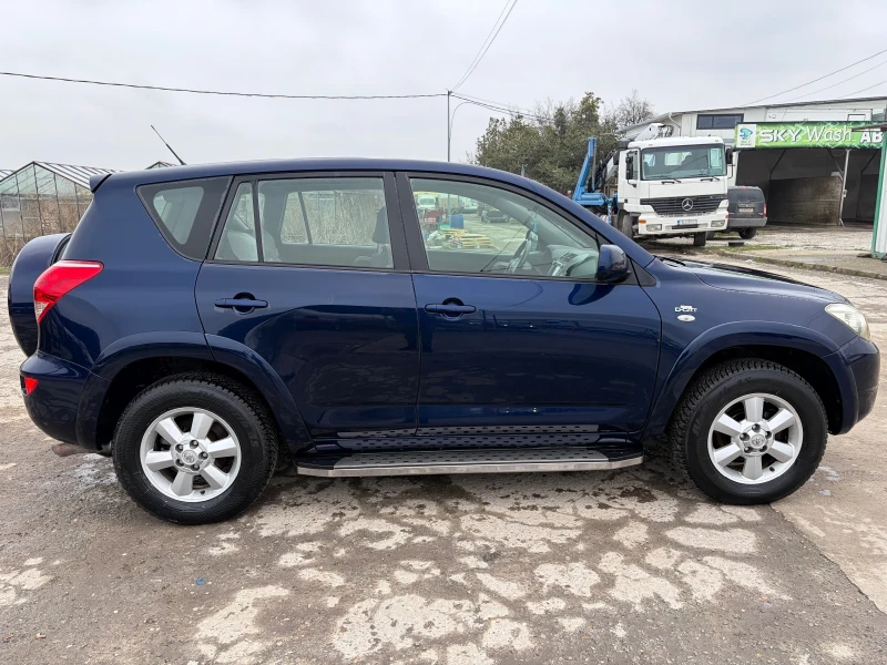 Toyota Rav4 2.2D 6-Speed 4х4, снимка 2 - Автомобили и джипове - 53438717
