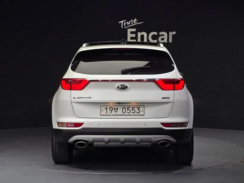 Kia Sportage Diesel 2.0 4Wd Noblesse Special, снимка 4 - Автомобили и джипове - 55690230