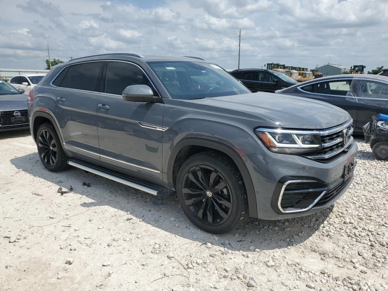 VW Atlas CROSS SPORT SEL PREMIUM R-LINE - изображение 3