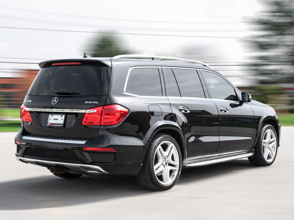 Mercedes-Benz GL 350 4MATIC AMG* Подгрев* Harman/Kardon* 360* Пано*  - изображение 4