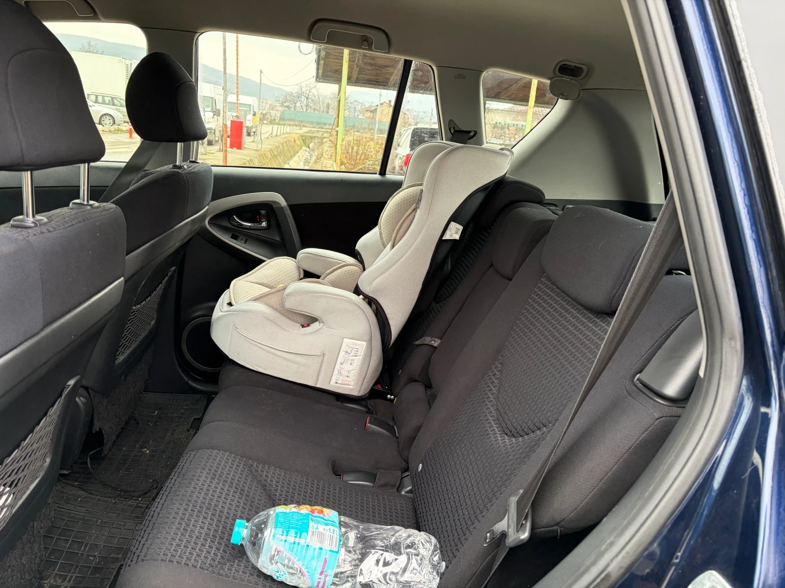 Toyota Rav4 2.2D 6-Speed 4�4 | Mobile.bg � ����������� 9