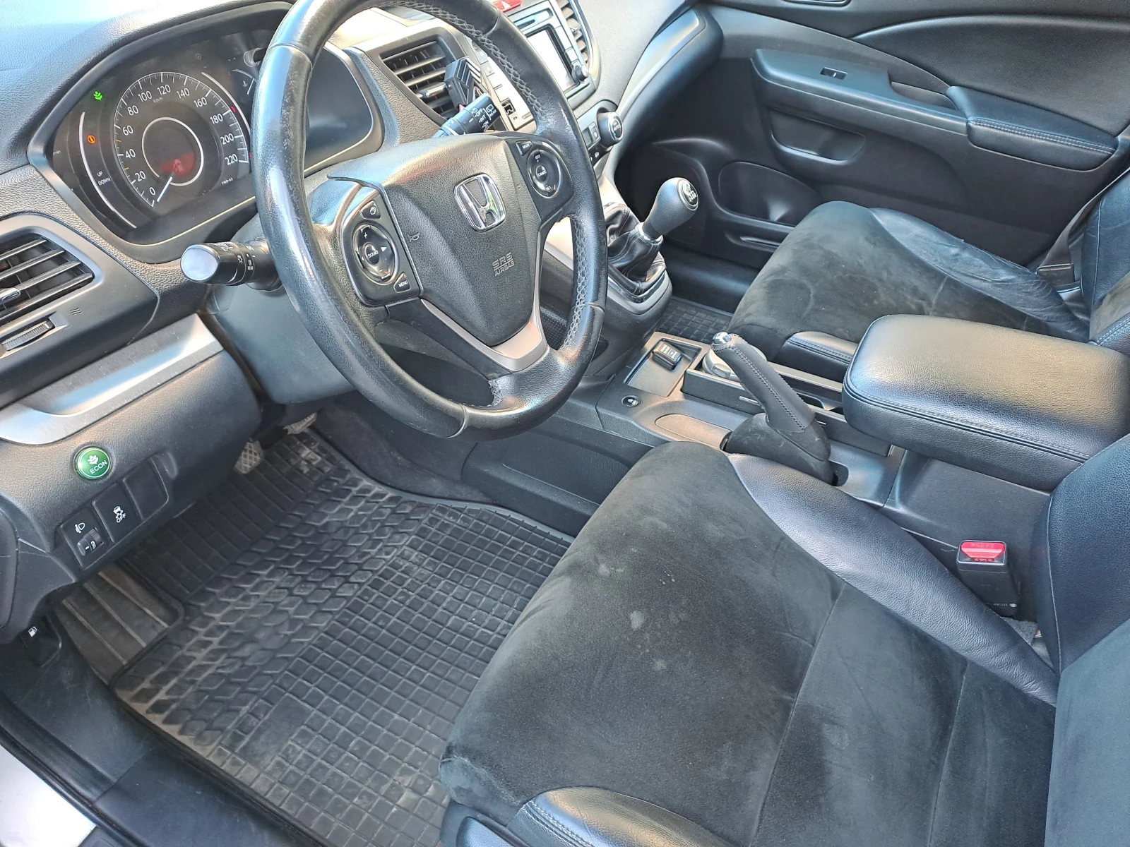 Honda Cr-v 4×4, снимка 9 - Автомобили и джипове - 53743240