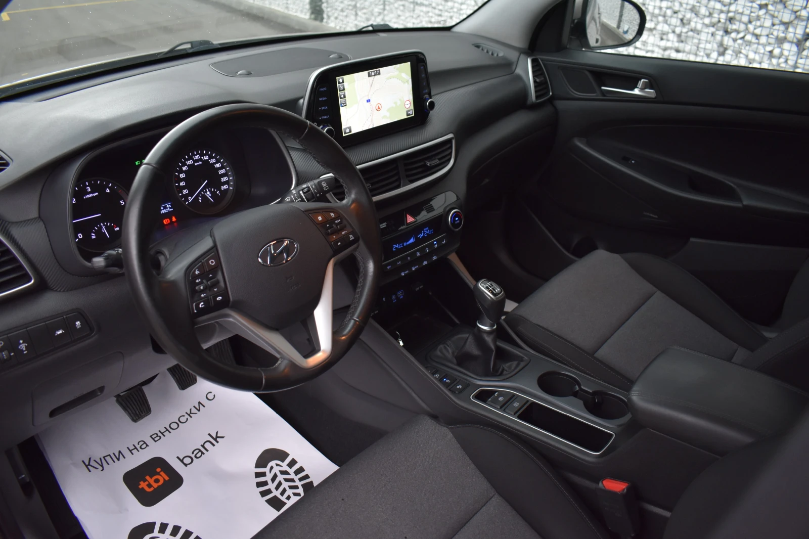 Hyundai Tucson 1.6GRDI/136kc= FACELIFT= EURO6B= KEYLESS= CARPLAY=, снимка 9 - Автомобили и джипове - 53921632