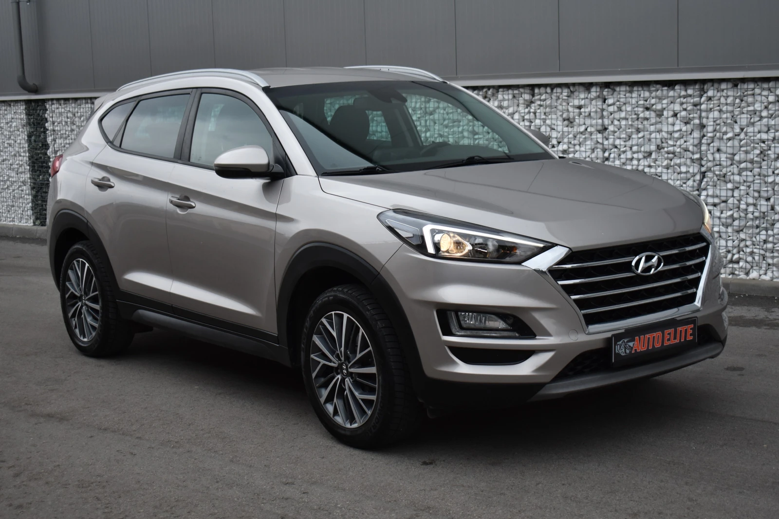 Hyundai Tucson 1.6GRDI/136kc= FACELIFT= EURO6B= KEYLESS= CARPLAY=, снимка 7 - Автомобили и джипове - 53921632