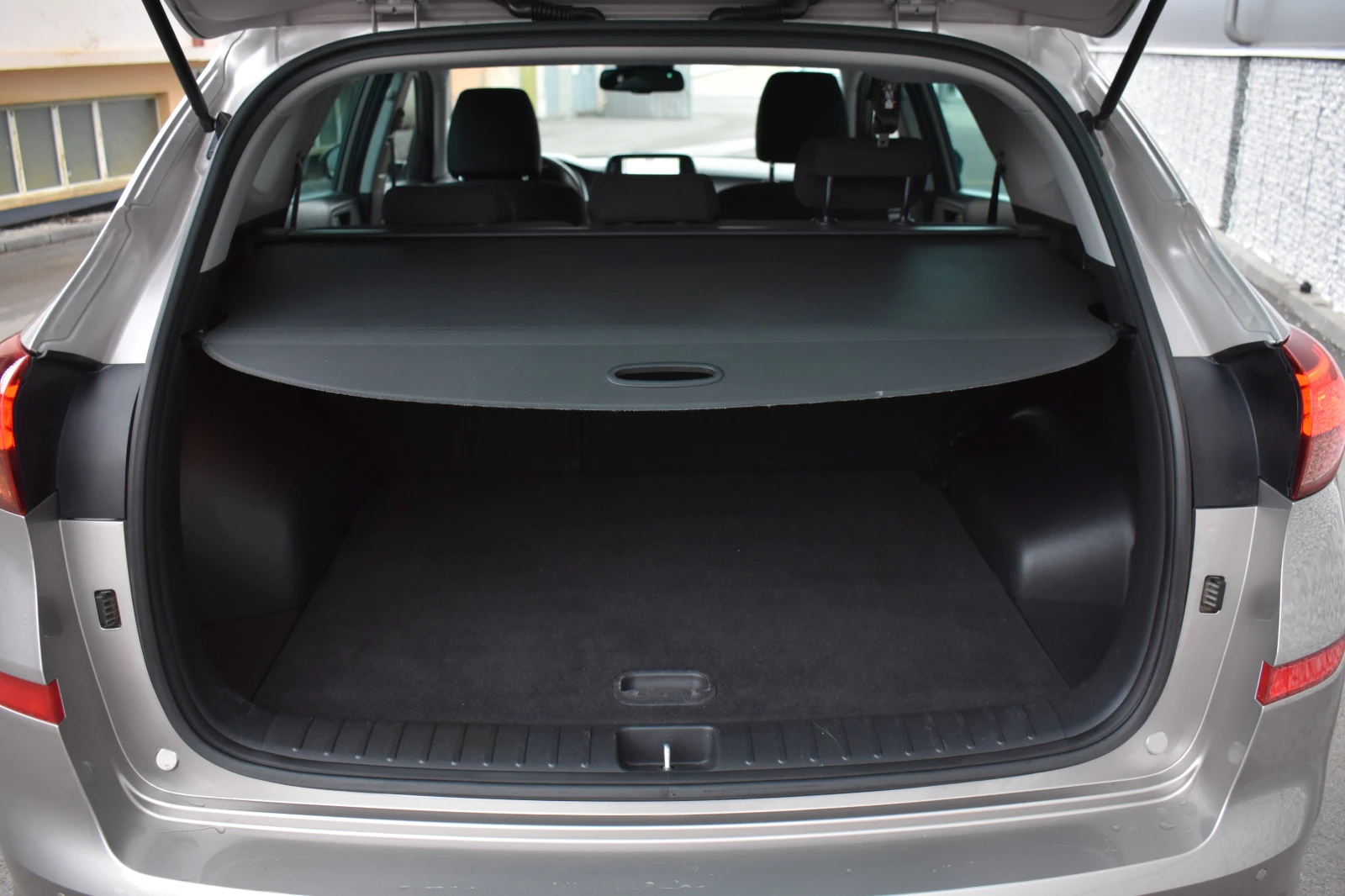 Hyundai Tucson 1.6GRDI/136kc= FACELIFT= EURO6B= KEYLESS= CARPLAY=, снимка 13 - Автомобили и джипове - 53921632