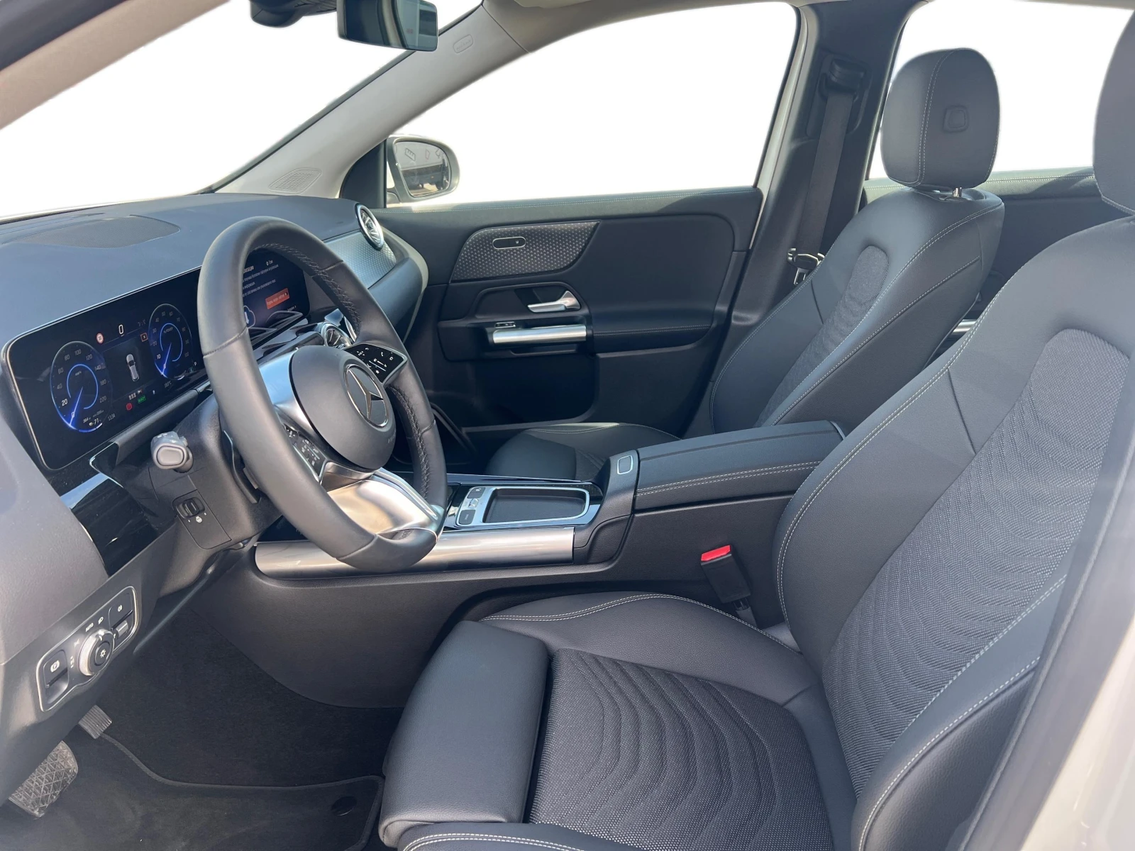 Mercedes-Benz EQA 250+  | Mobile.bg � ����������� 8