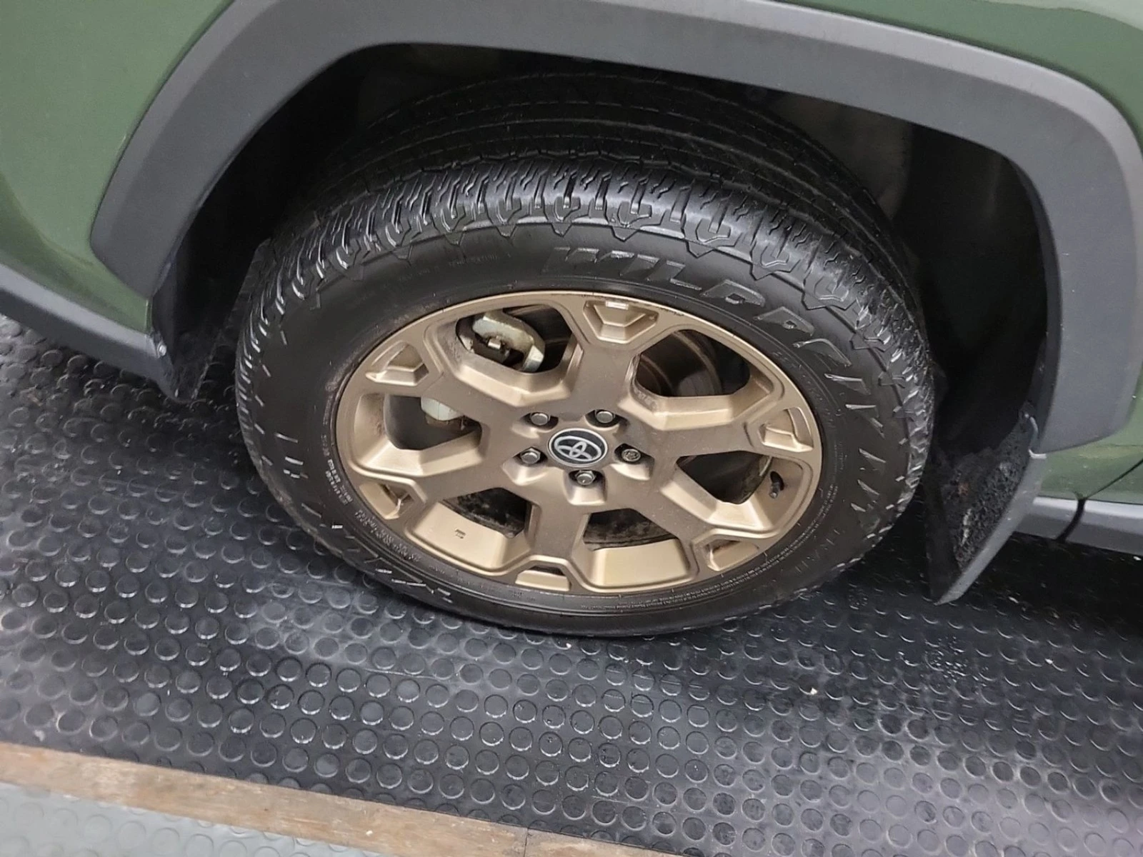 Toyota Rav4 AWD HYBRID XLE | Без щети , снимка 8 - Автомобили и джипове - 56125498