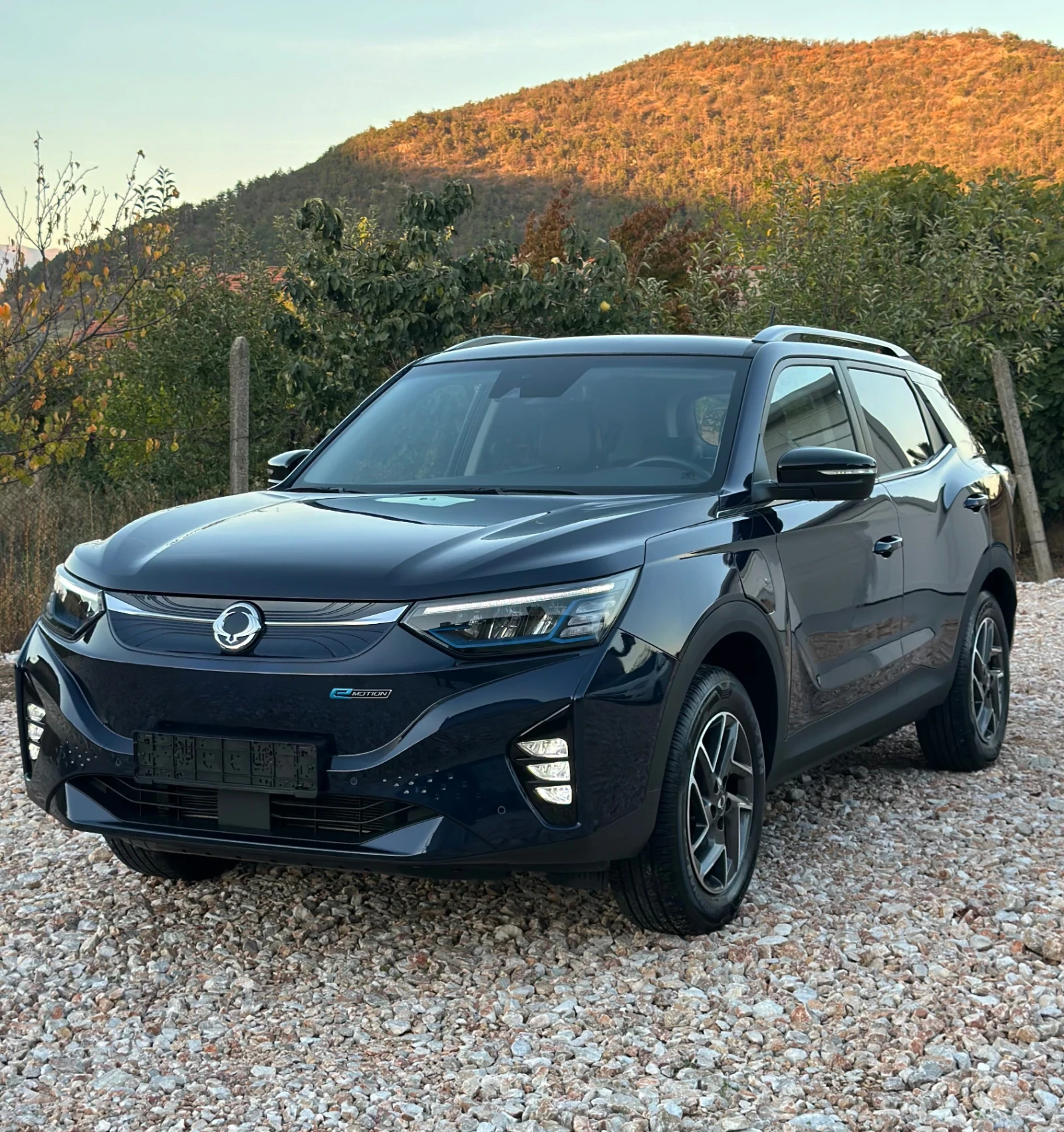 SsangYong Korando e-Motion Titanium, снимка 2 - Автомобили и джипове - 56640837